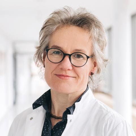 Dr. Aniko Saß